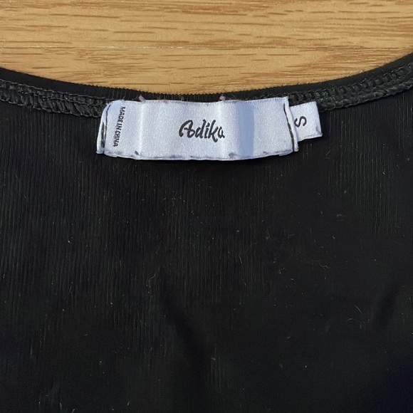 Adika Long sleeve ring crop top - Picture 4 of 5